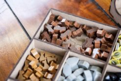Organizer Caverna: The Cave Farmers The Dicetroyers