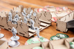 Organizer This war of mine (base game or with expansion Tales from the Ruined City)