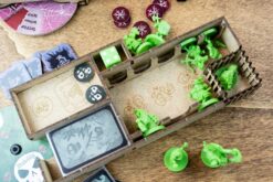 Organizer Vast The Mysterious Manor The Dicetroyers